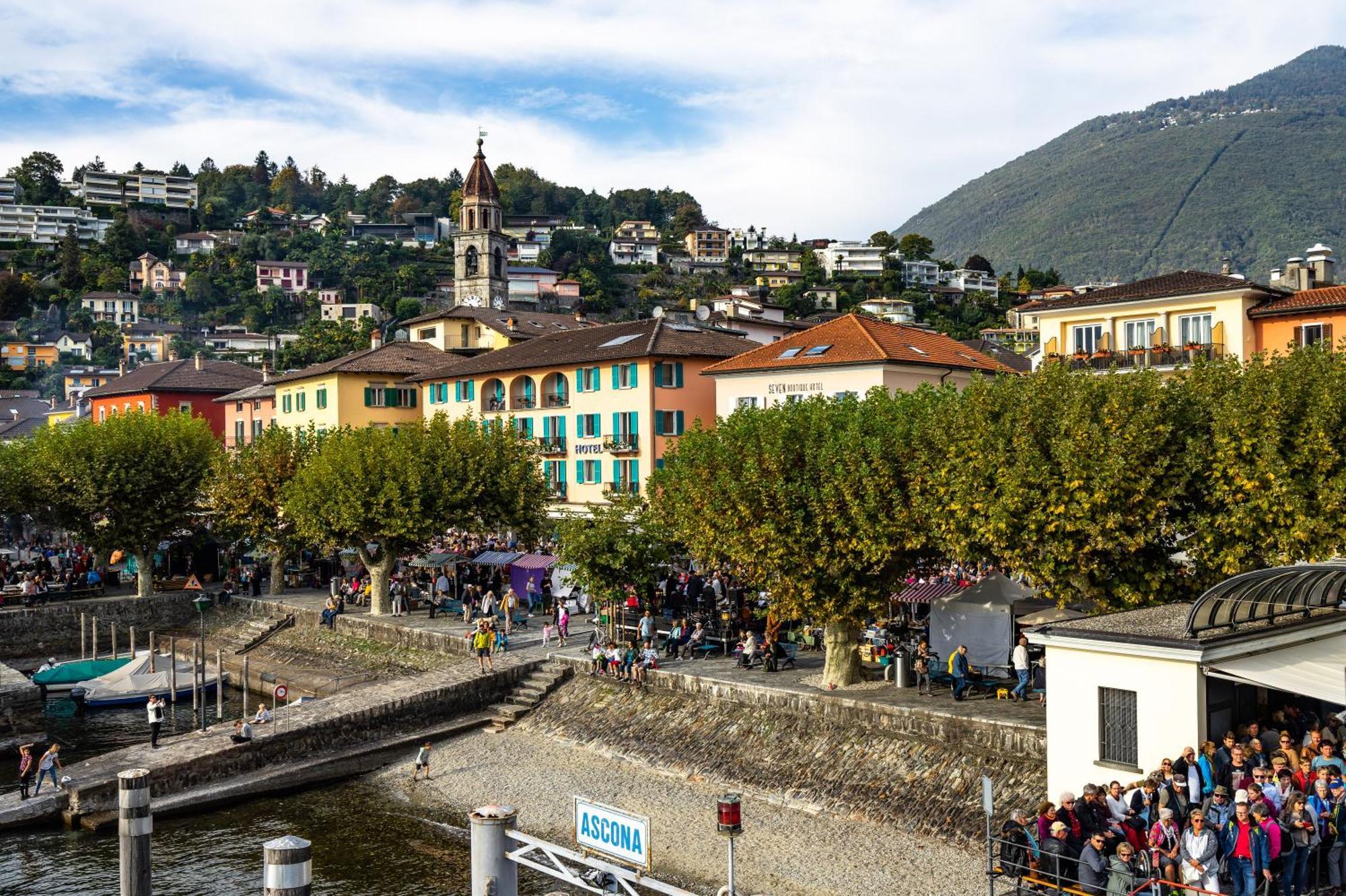 Yellow View Apartment - Happy Rentals Ronco sopra Ascona Dış mekan fotoğraf